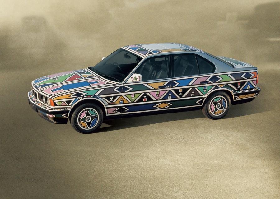 BMW 525i Art Car by Esther Mahlangu 1991 года  (фото 3 из 6)